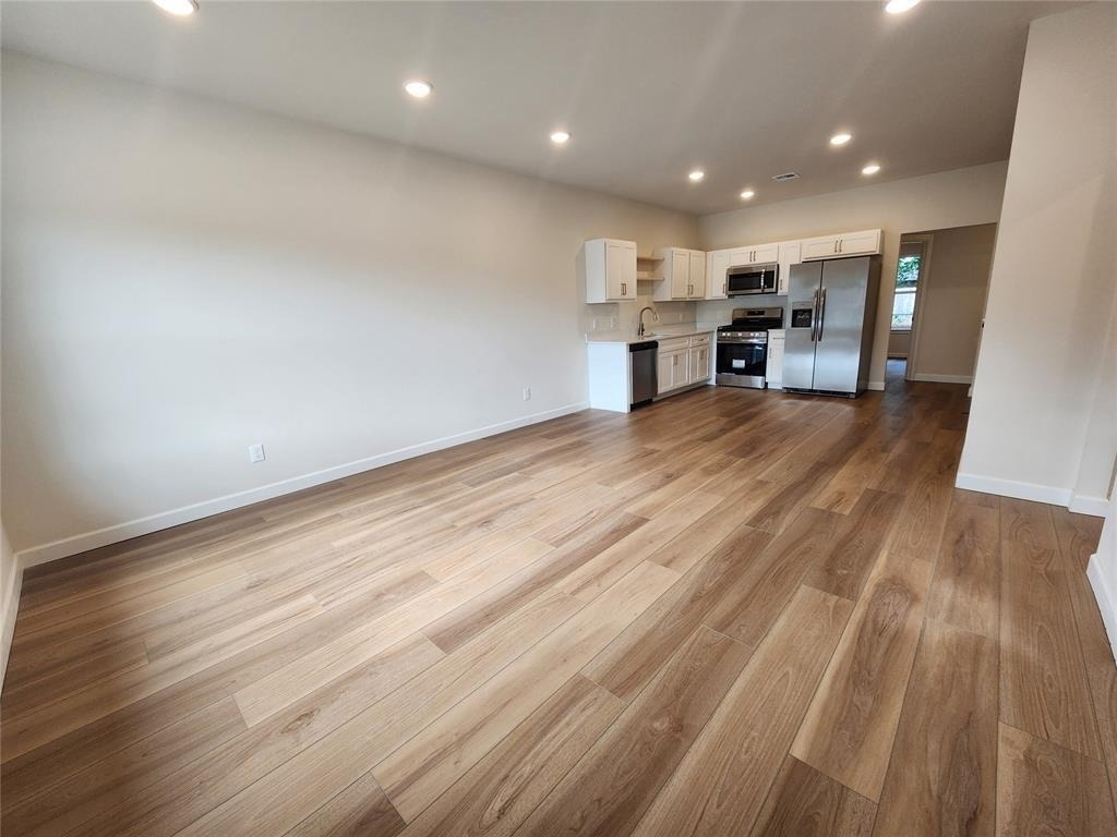 102 Walnut Street - Photo 4