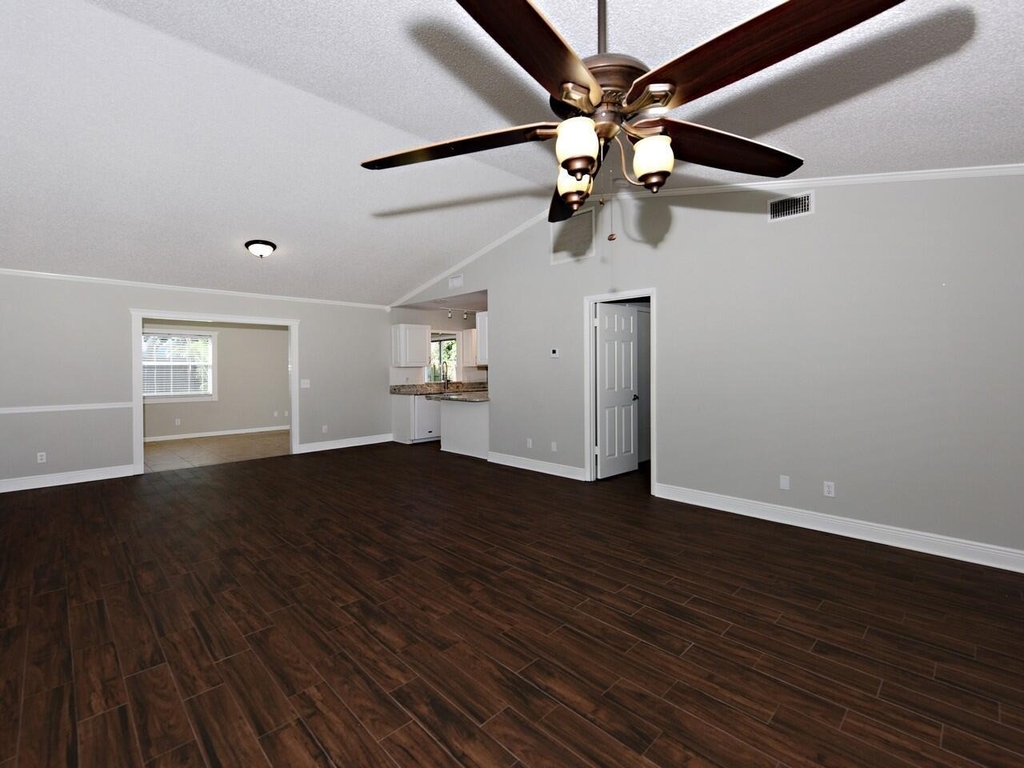 598 Ne Maranta Terrado - Photo 2