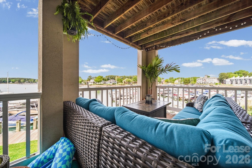 18637 Vineyard Point Lane - Photo 1