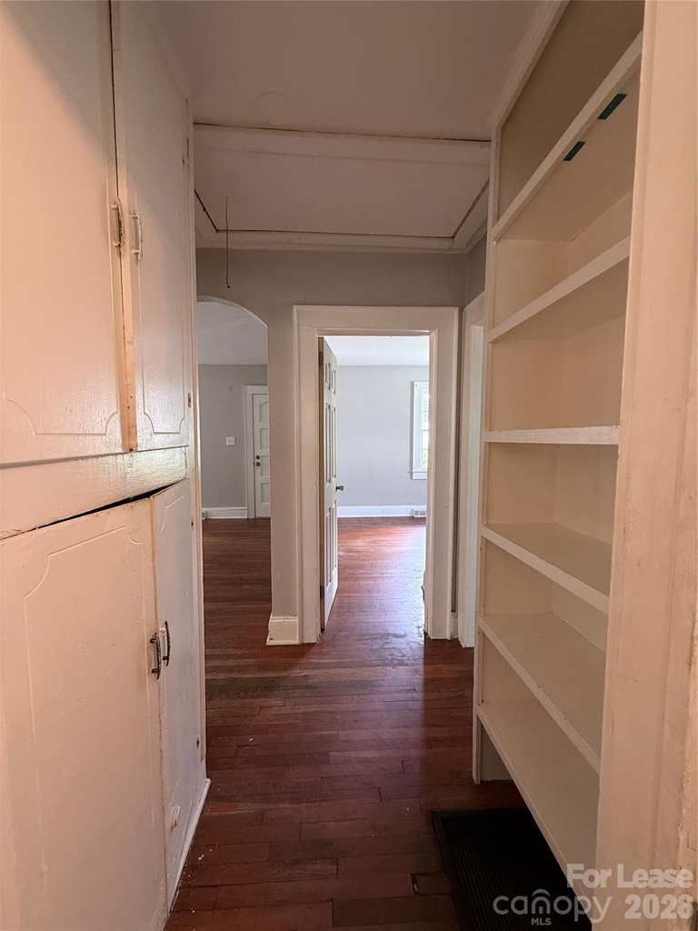 415 W Circle Drive - Photo 6