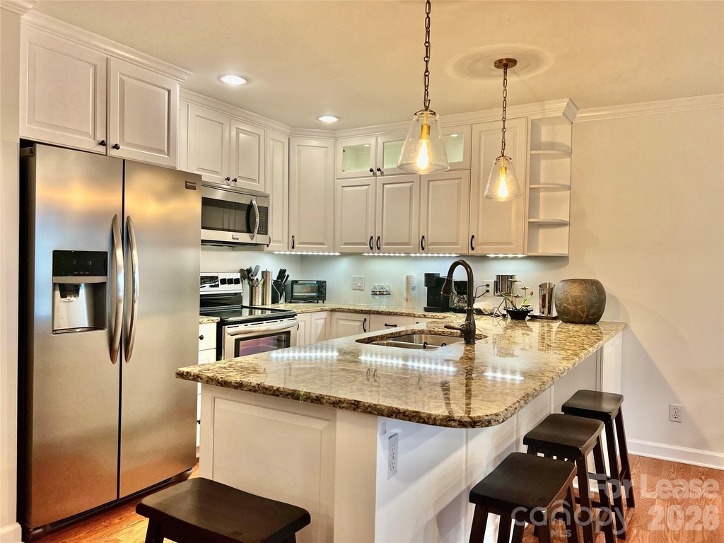 1323 Queens Road - Photo 0