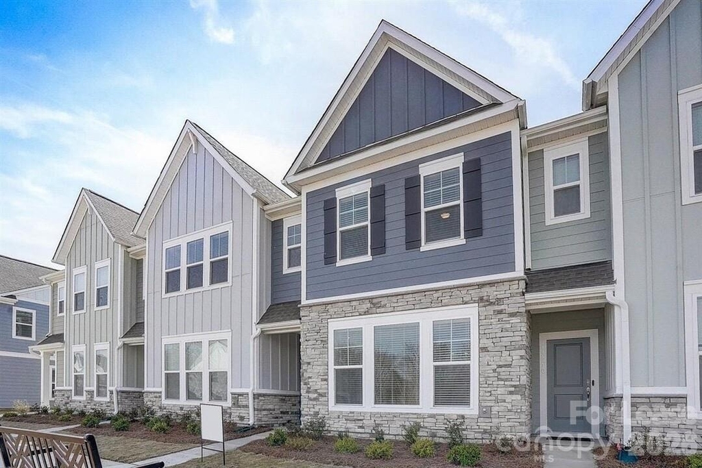 13106 Settlers Trail Court - Photo 1