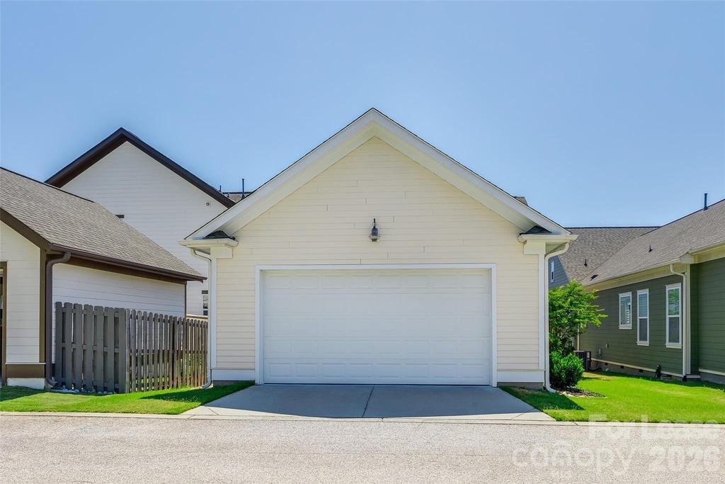 795 Digby Road - Photo 32