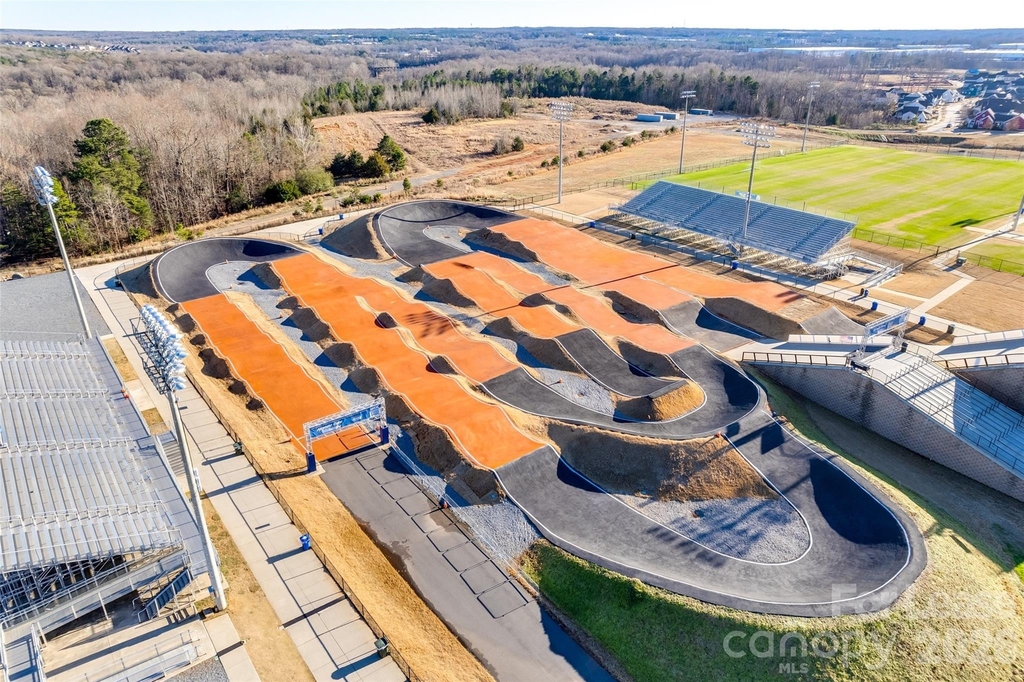 795 Digby Road - Photo 37