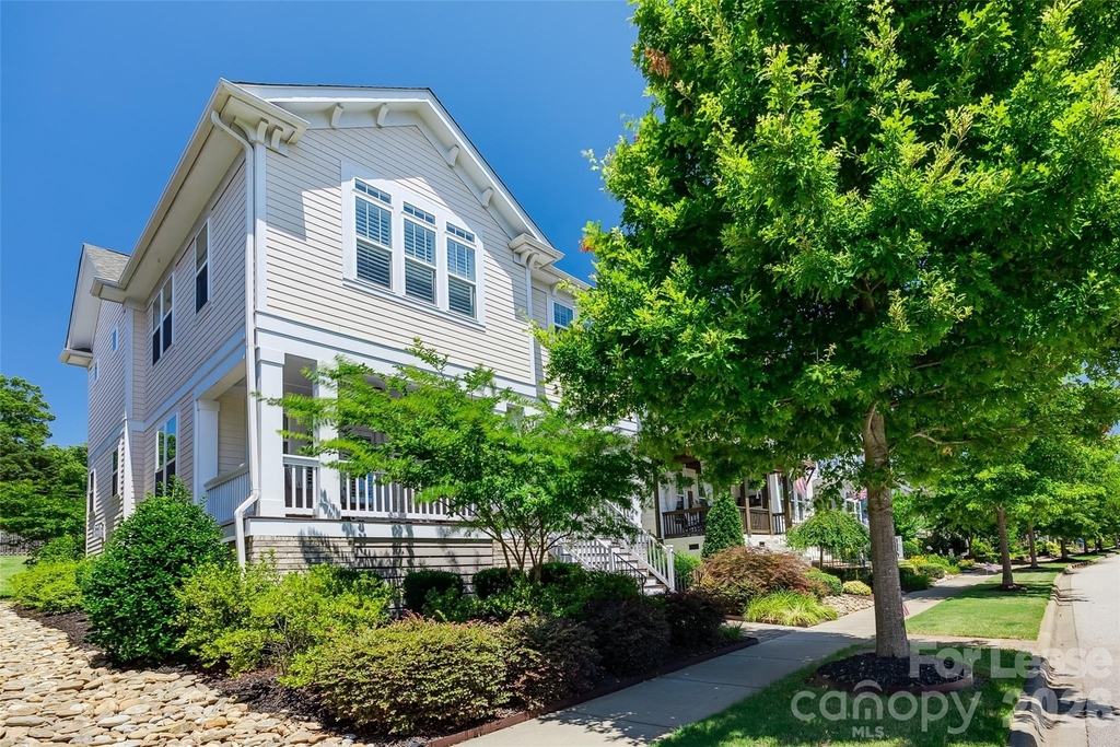 795 Digby Road - Photo 1