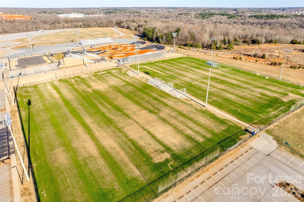 795 Digby Road - Photo 36