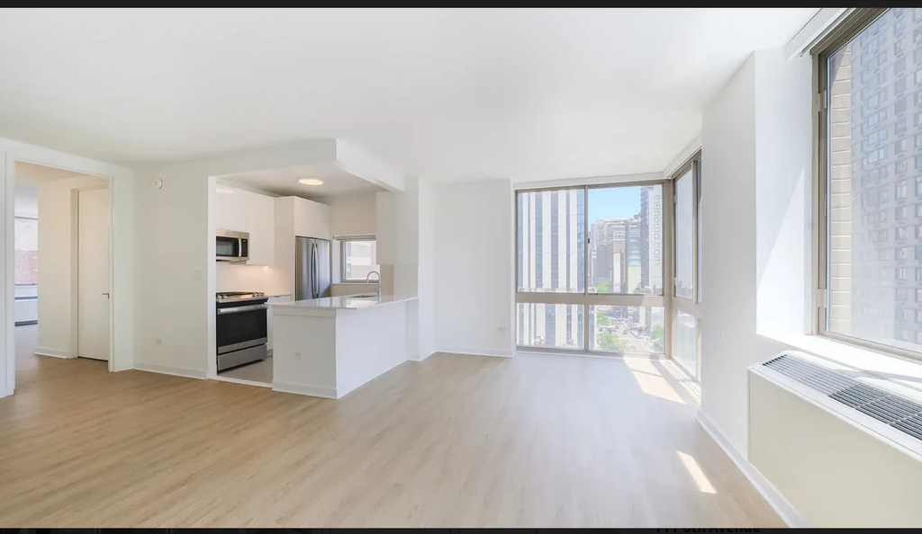 East 6th Street - Photo 2
