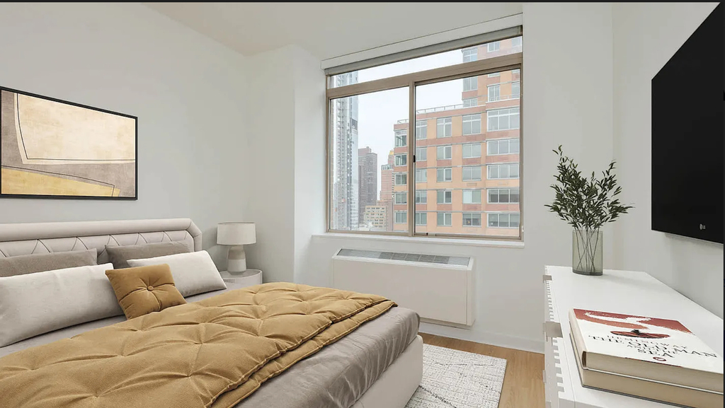 East 6th Street - Photo 9