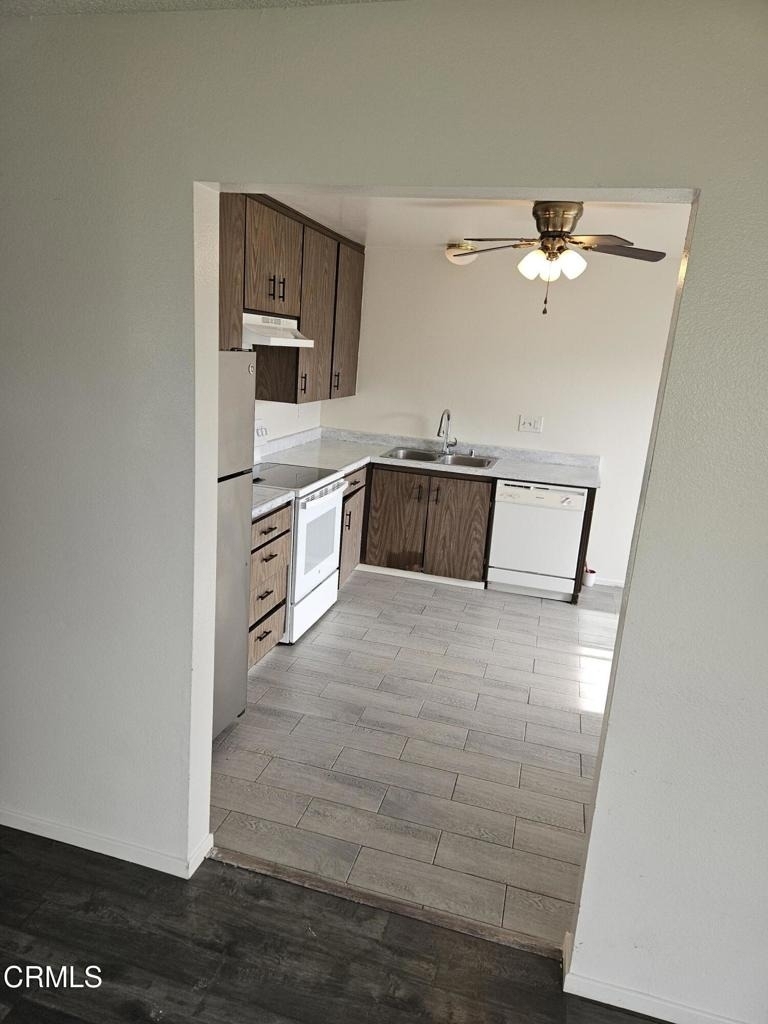 271 N Ventura Road - Photo 7
