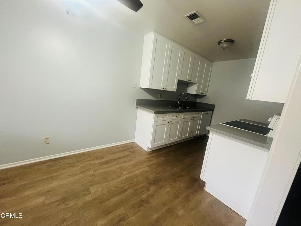 951 Warwick Avenue - Photo 3