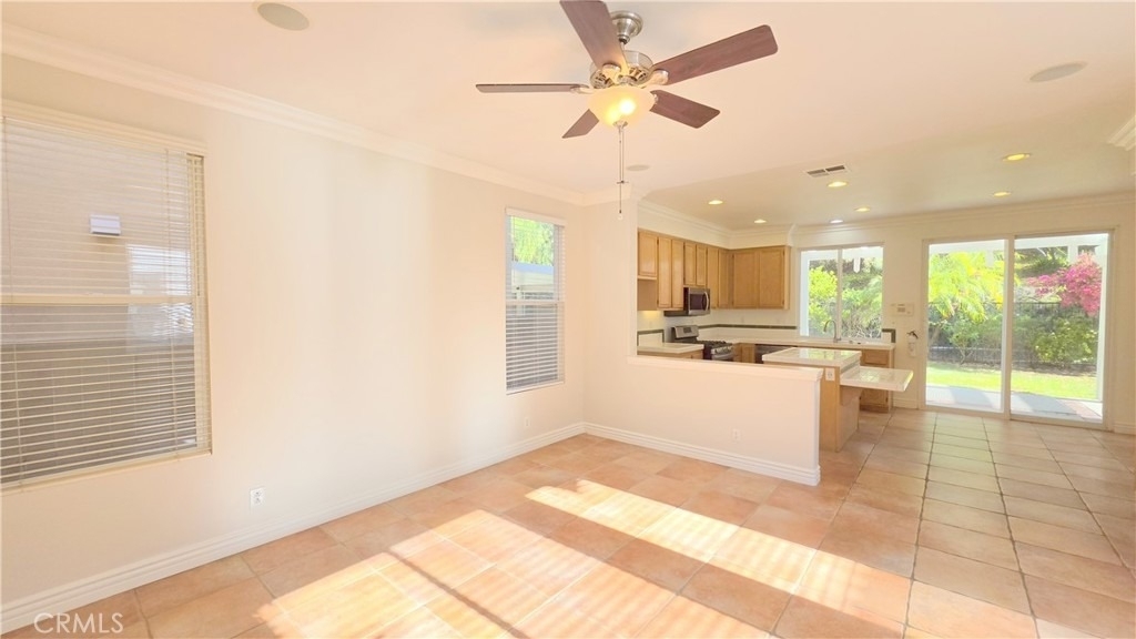 324 Lydia Lane - Photo 3