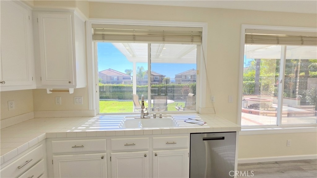 38 Hawk Hill - Photo 6