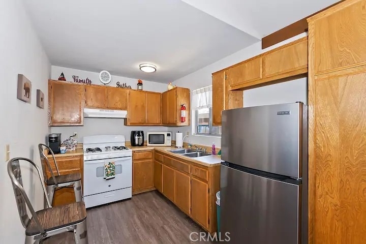 325 W Fairway Boulevard - Photo 4