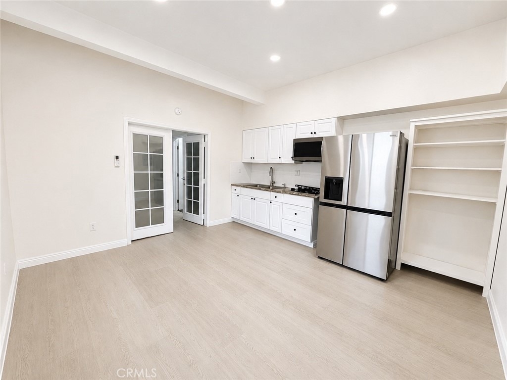 19520 Hart Street - Photo 0