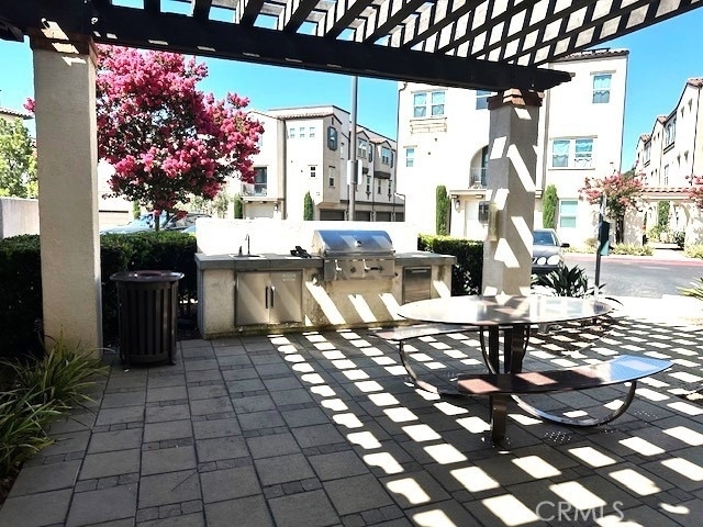 623 W Foothill Boulevard - Photo 13
