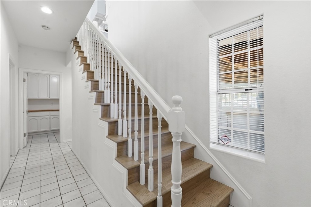 2605 Mathews Avenue - Photo 24
