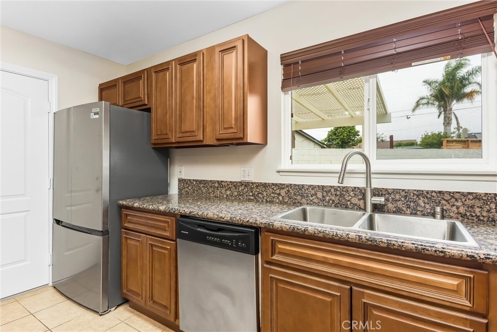 2960 Sterling - Photo 5