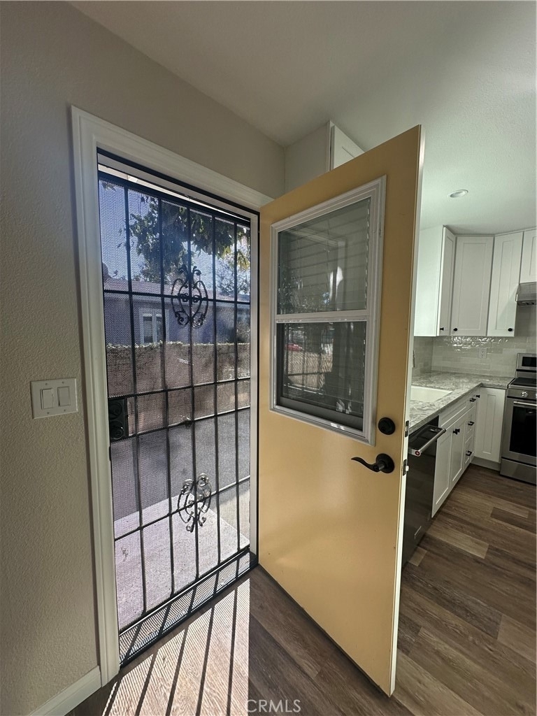 514 E Chalynn Circle - Photo 18