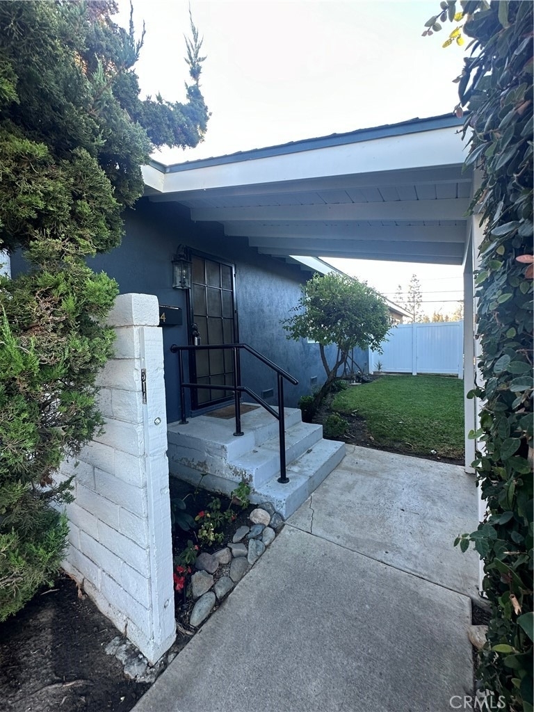 514 E Chalynn Circle - Photo 3