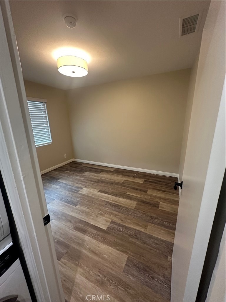 514 E Chalynn Circle - Photo 2