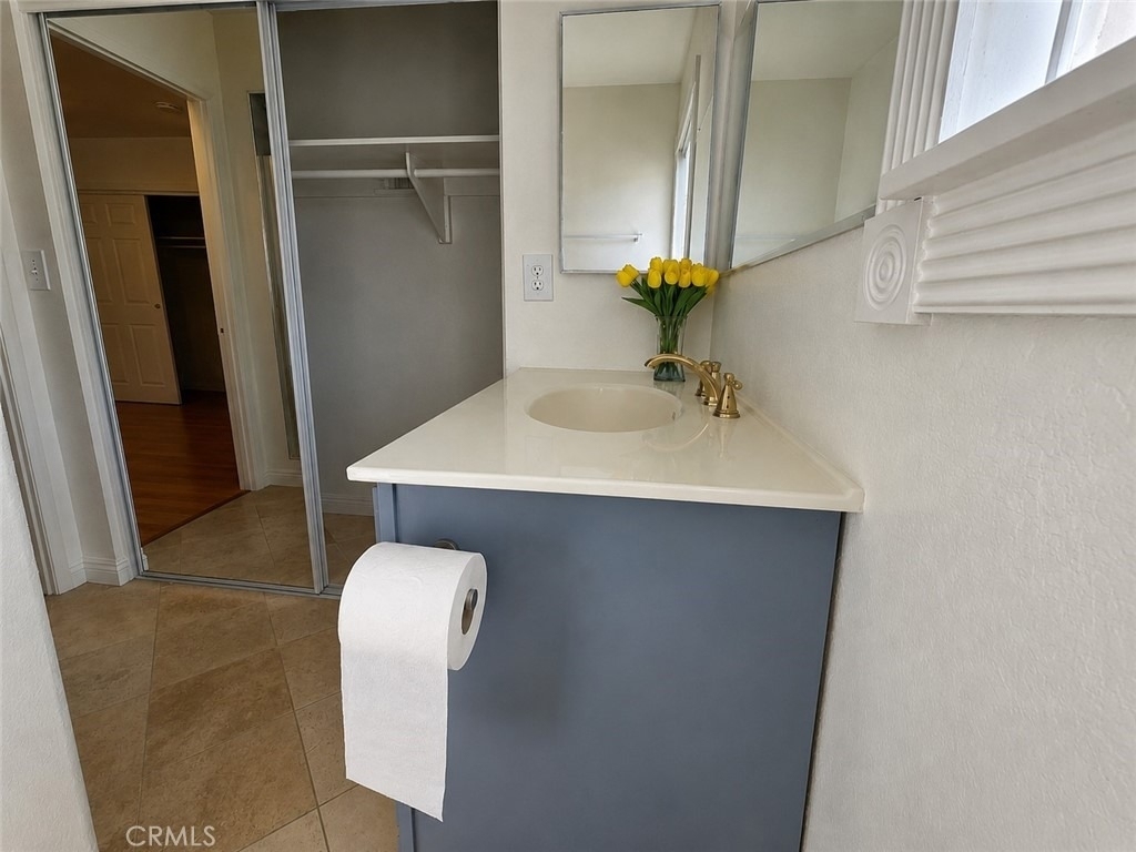 2640 Batson #a - Photo 6