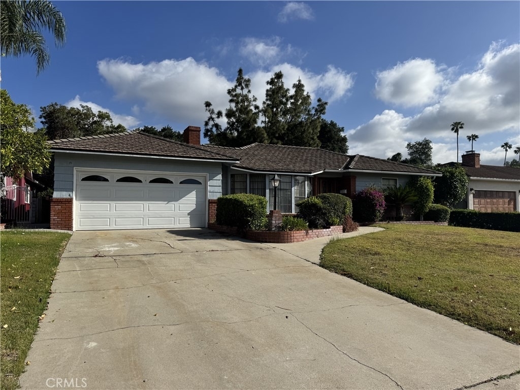 833 Hugo Reid Drive - Photo 1