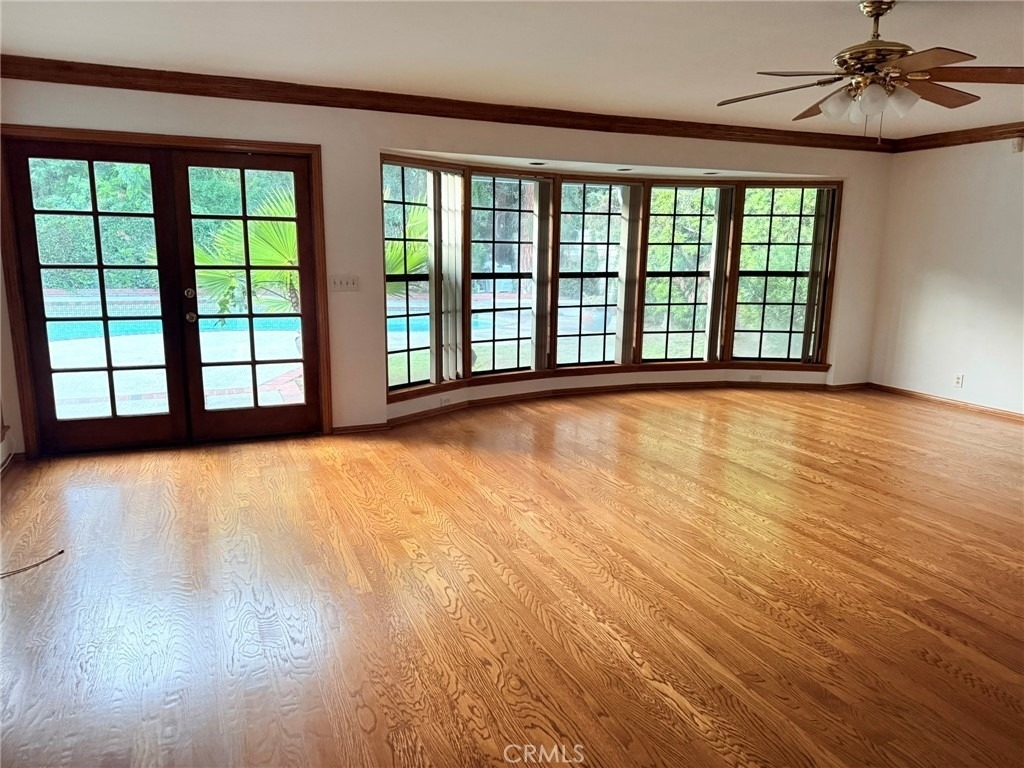 833 Hugo Reid Drive - Photo 12