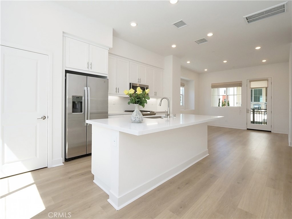 1645 W Hornet Drive - Photo 6