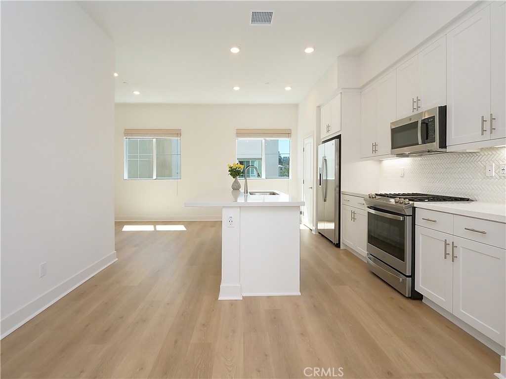 1645 W Hornet Drive - Photo 5