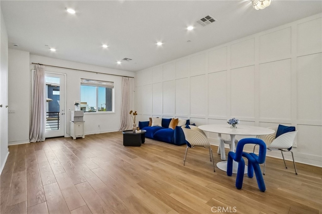 275 Sash - Photo 2