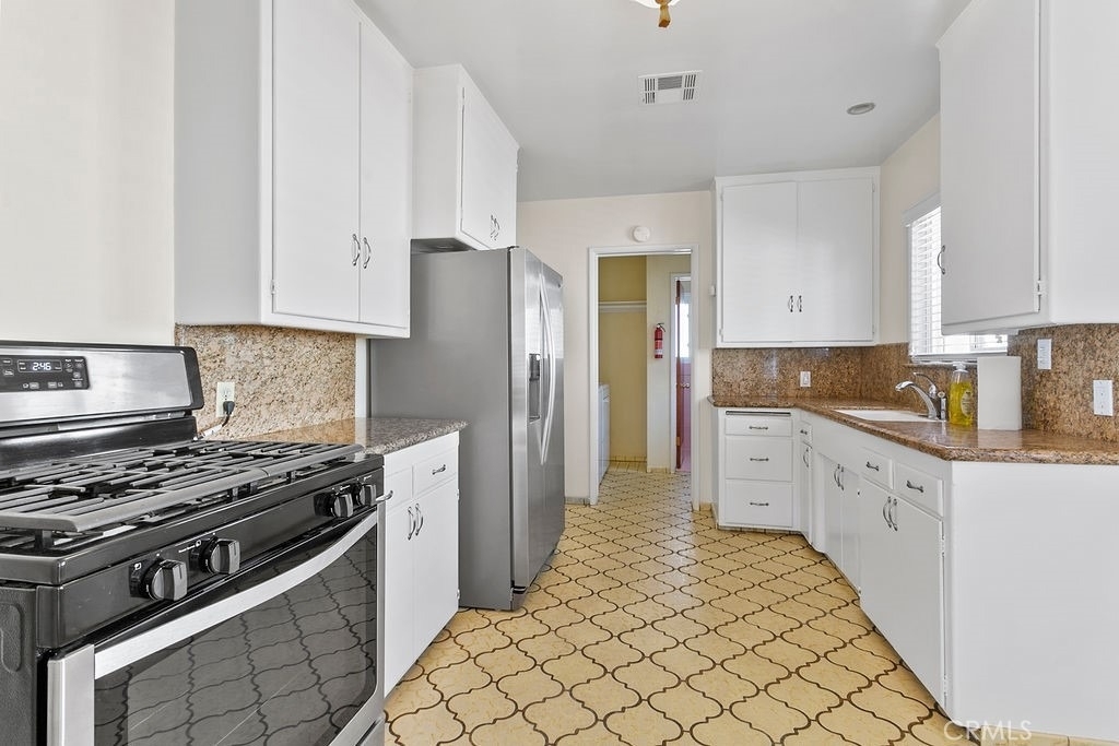 789 W Gleason Street - Photo 7