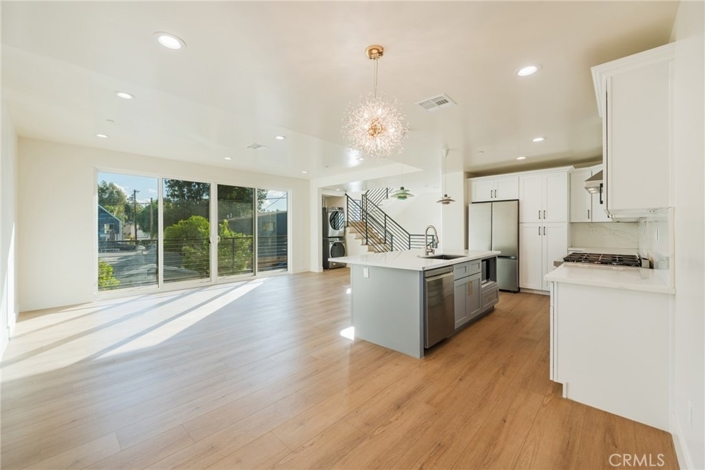 714 N Chestnut Avenue - Photo 6