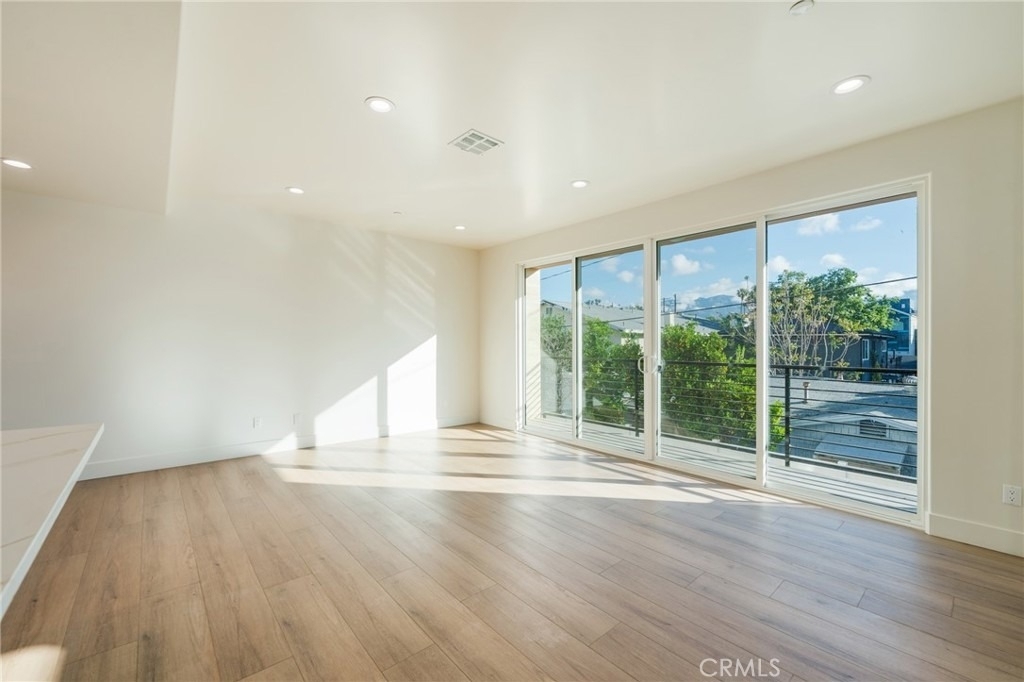 714 N Chestnut Avenue - Photo 13