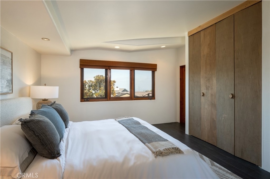 575 Center Street - Photo 9