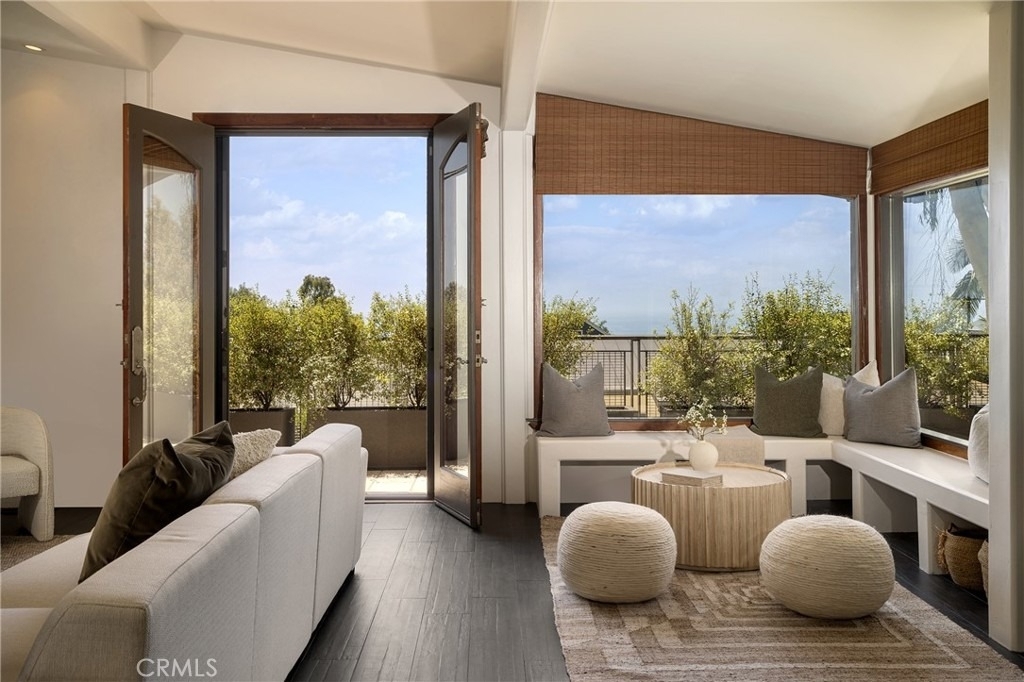 575 Center Street - Photo 4
