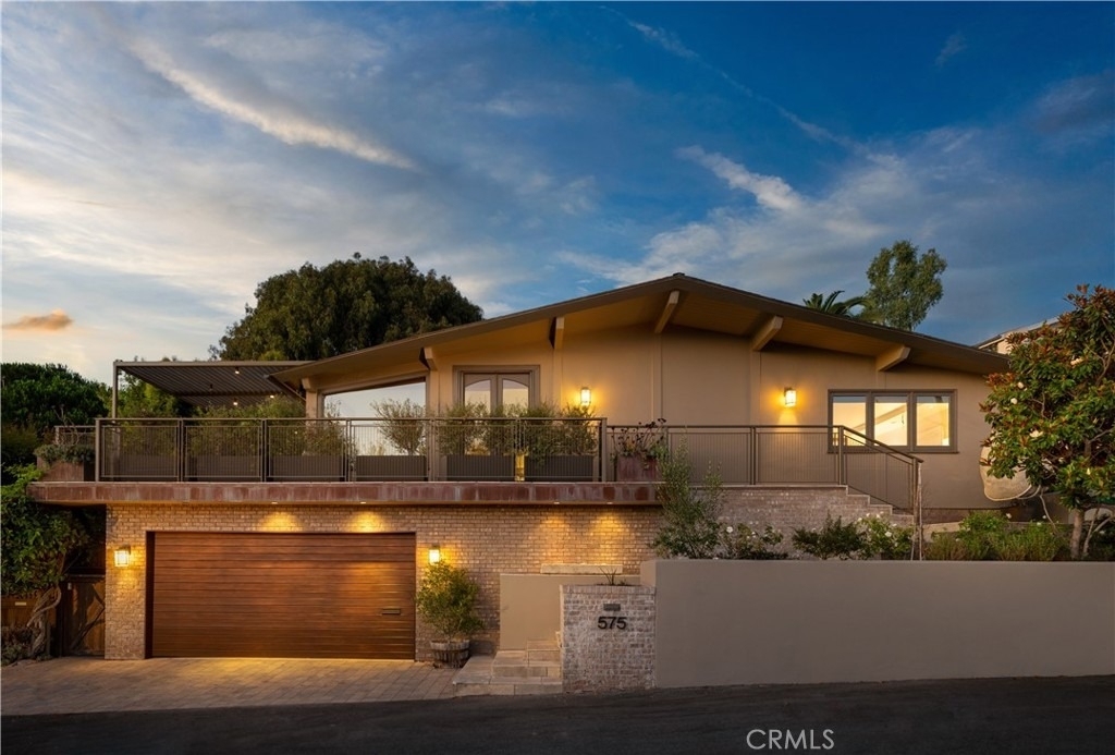575 Center Street - Photo 1