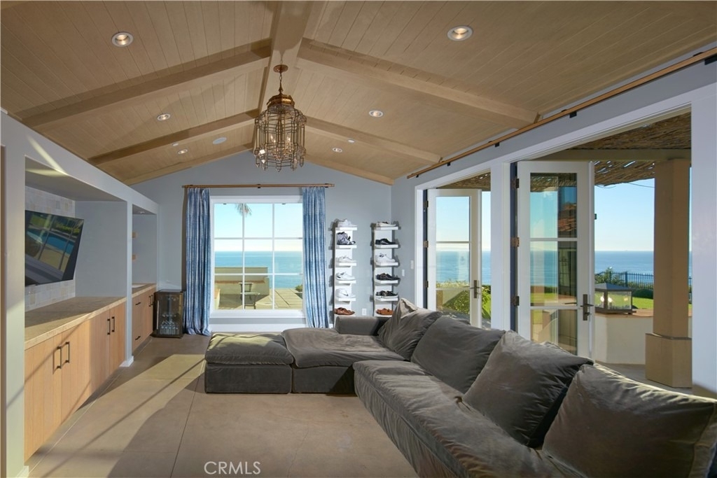 10 Shore Walk - Photo 18