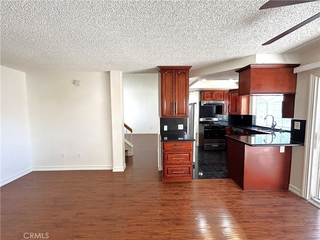 3214 Canary Court - Photo 9