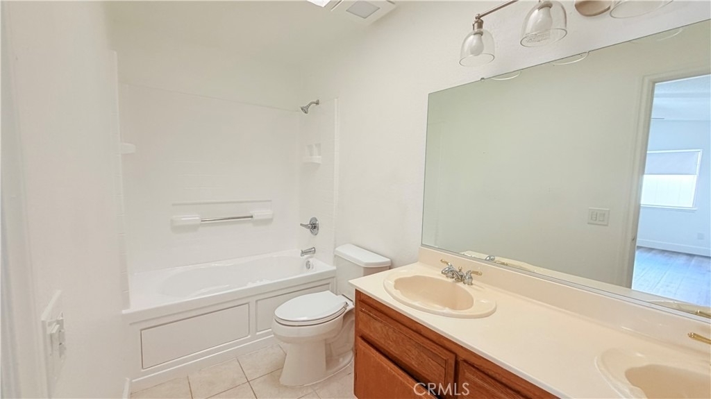 24856 Sunday - Photo 15