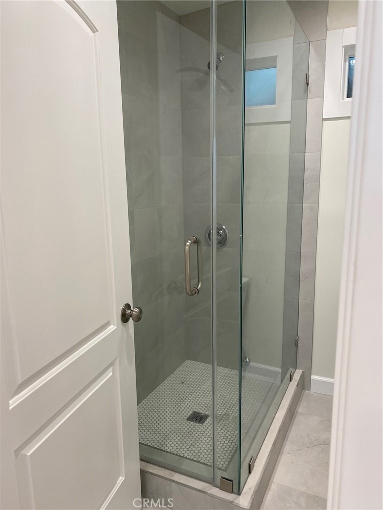 900 E Garfield Avenue - Photo 3