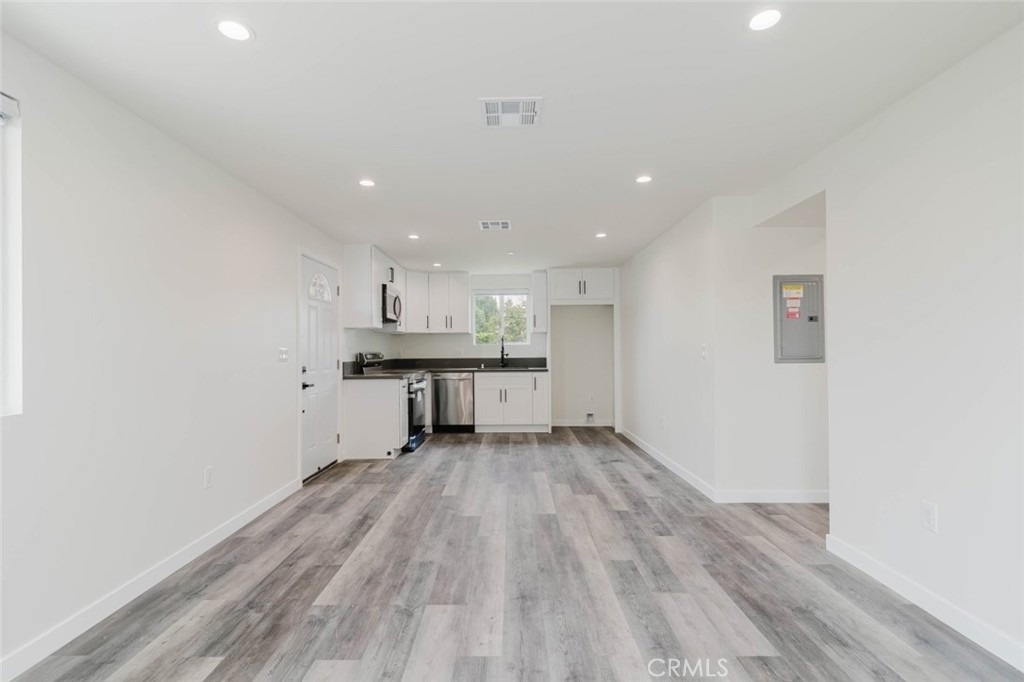 7732 Etiwanda - Photo 3