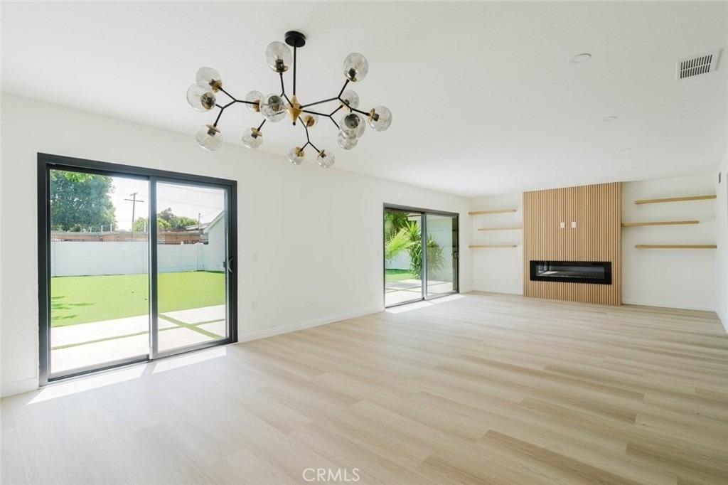 8400 Chimineas - Photo 4