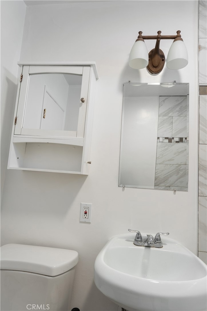270 S 1st - Photo 15