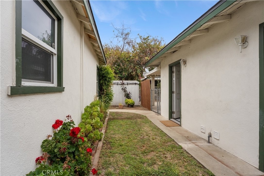 270 S 1st - Photo 30