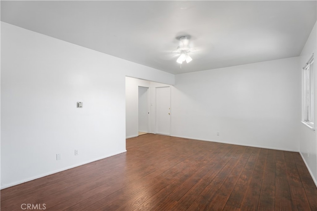 270 S 1st - Photo 4