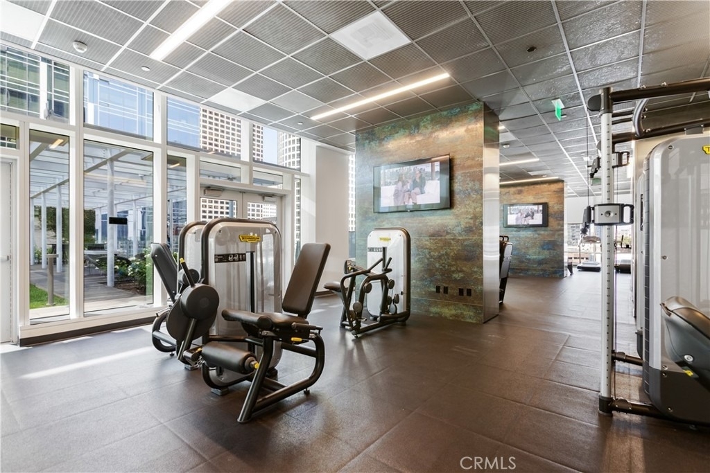 877 S Francisco Street - Photo 18