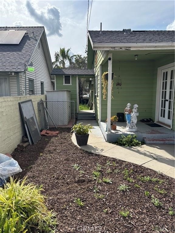 3297 N Pershing - Photo 2