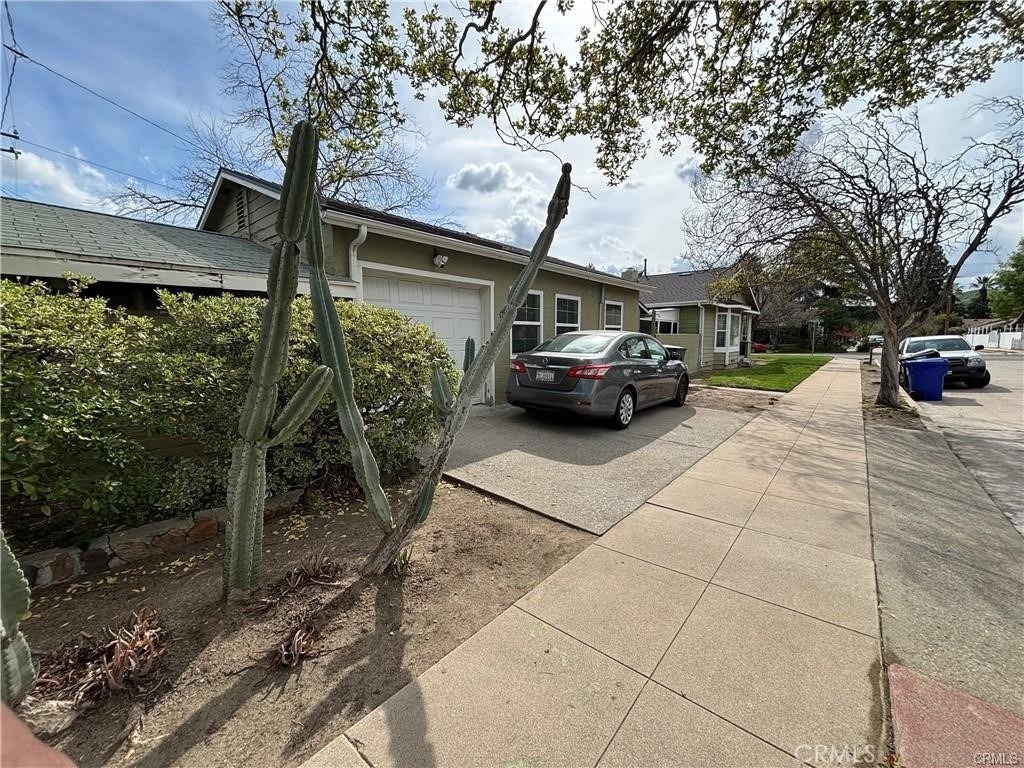 3297 N Pershing - Photo 5