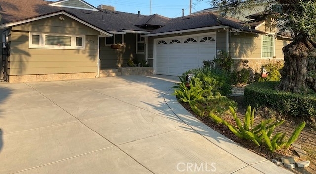5356 Yolanda Avenue - Photo 2