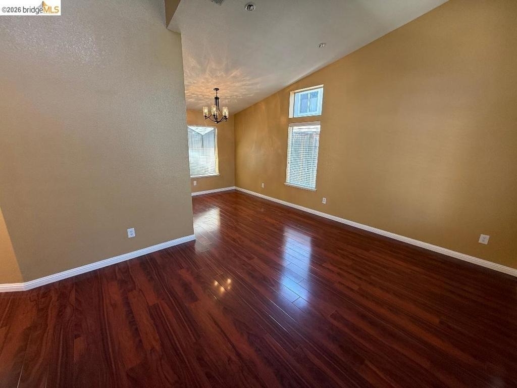 843 Steffa St - Photo 2